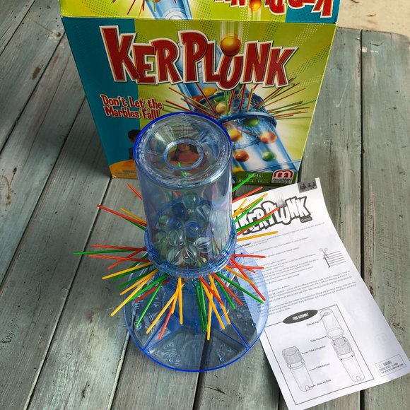 Kerplunk Classic Kids Game with Marbles and Sticks - Picture 8 of 8